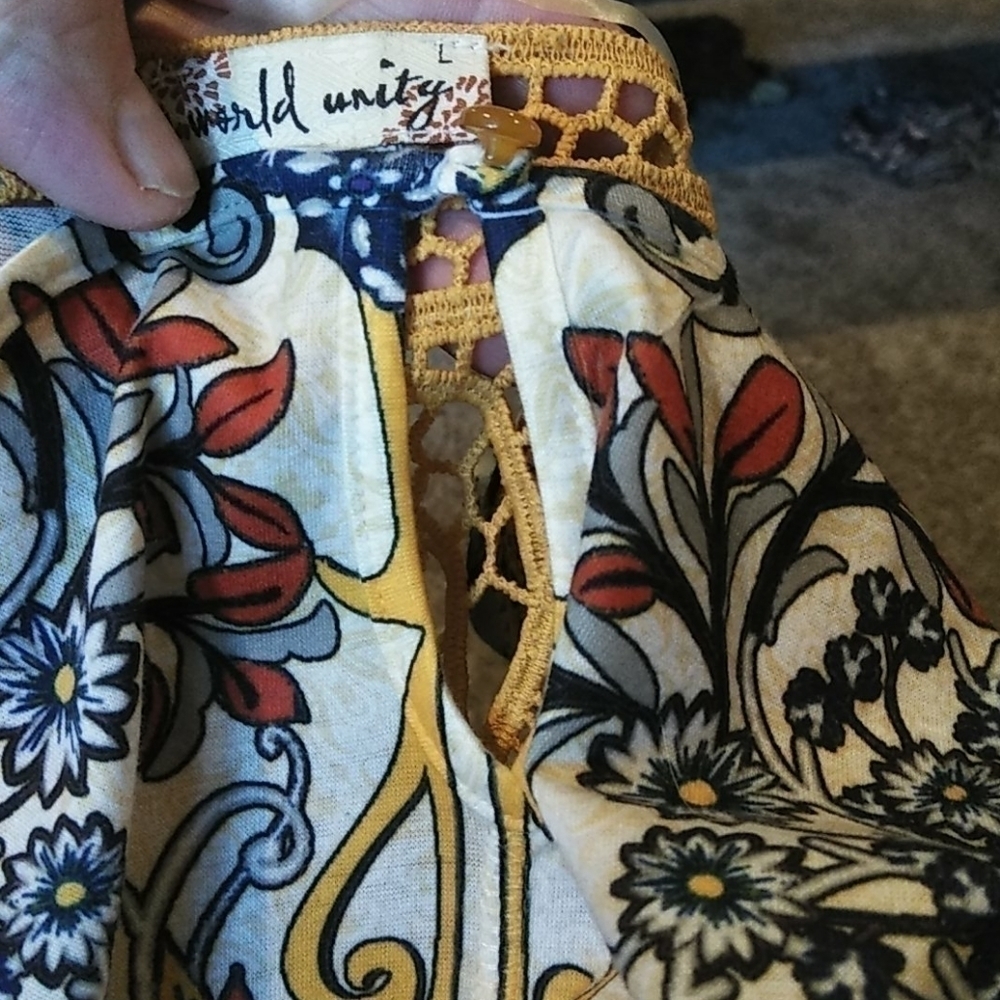world Unity Large Boho Top - Picture 7 of 7